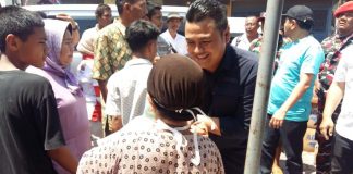Mulia Syahputra Nasution dan Sejumlah Anggota Fraksi Gerindra DPRD Medan Jenguk Korban Kebakaran di Jalan Sentosa Lama