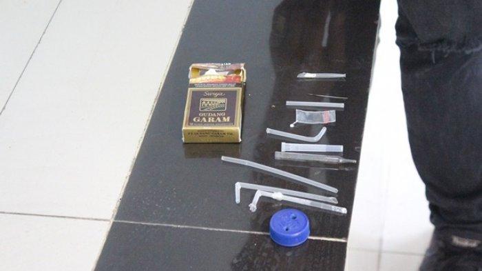 Barang bukti alat isap sabu yang dibawa peserta CPNS di instansi Kementerian Hukum dan HAM, di Medan. (Foto : istimewa)
