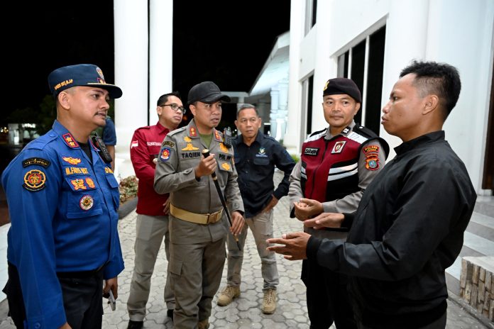 070626_RAZIA_SATPOLP_ASAHAN_04
