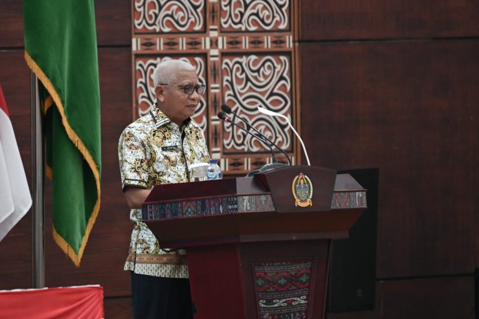 Wagubsu_Paripurna Bacakan Tanggapan Gubernur P.APBD 2.jpg