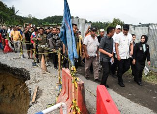 Gubernur Bobby Pastikan Jalan Longsor Pamah Semelir Diperbaiki Oktober