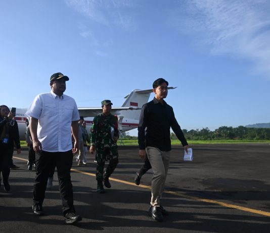 Gubernur Bobby Nasution Dampingi Wapres Gibran Tinjau Hunian Tetap dan Infrastruktur di Tapteng
