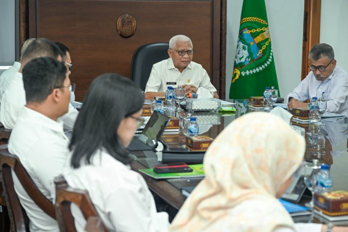 Wagub Pimpin Rapat Percepatan Realisasi PAD 3.jpg